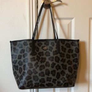 Leopard print Coach tote